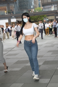 【精选街拍】Vol.3132 小蛮腰牛仔裤 [77P-1.60GB]