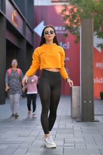 【精选街拍】Vol.2998 瑜伽运动装 [84P-1.11GB]